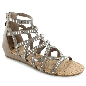 RHINESTONE GLADIATOR SANDALS!🤎